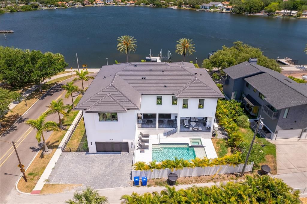 На продажу: $7,495,000 (4 спален, 5 ванн, 5801 Квадратных фут)