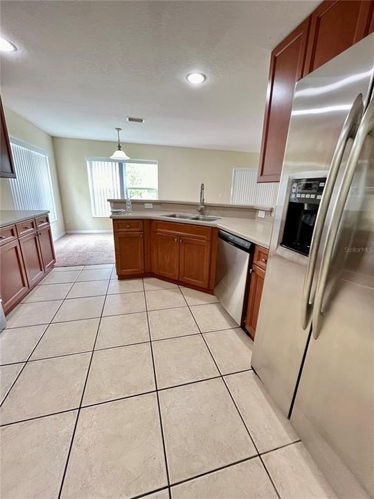 For Rent: $2,300 (3 beds, 2 baths, 1739 Square Feet)