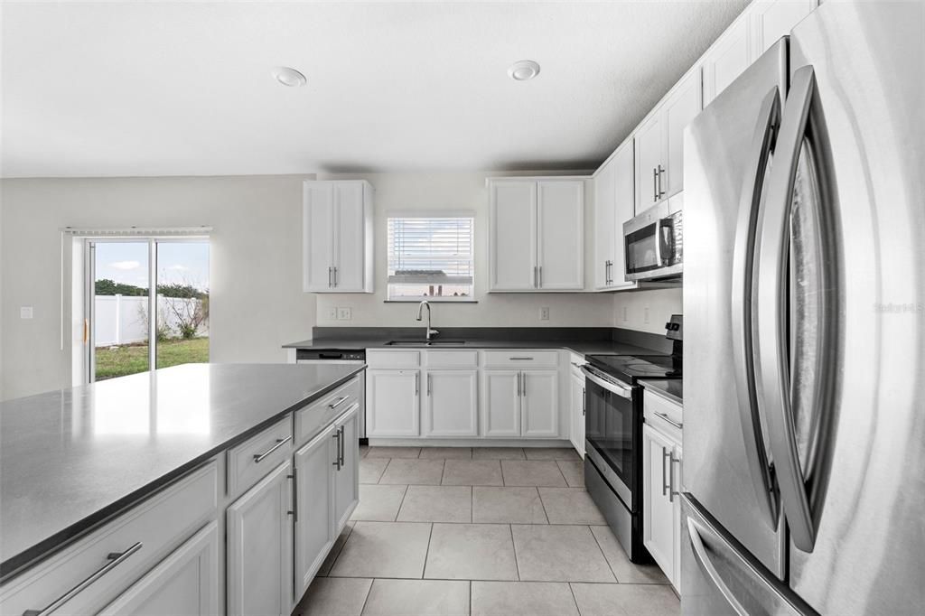 For Sale: $375,000 (4 beds, 2 baths, 2667 Square Feet)