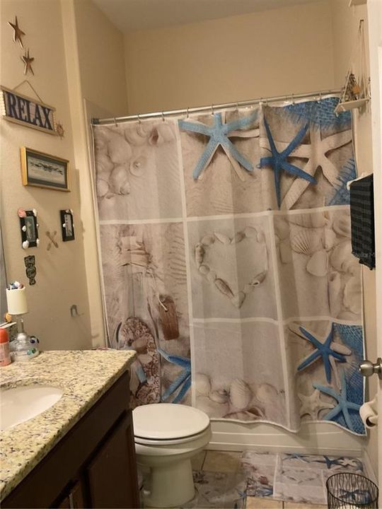For Sale: $500,000 (6 beds, 3 baths, 4156 Square Feet)