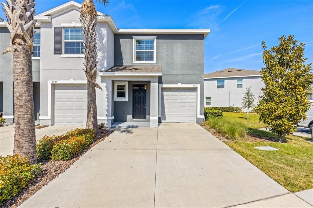 For Rent: $2,295 (3 beds, 2 baths, 1785 Square Feet)