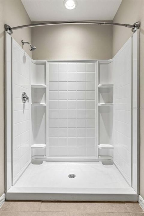 For Rent: $2,295 (3 beds, 2 baths, 1785 Square Feet)