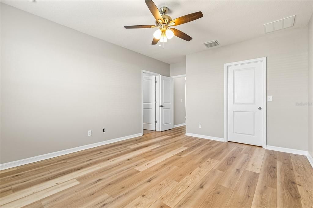 For Rent: $2,295 (3 beds, 2 baths, 1785 Square Feet)