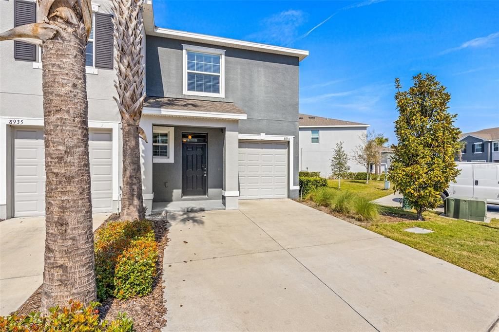 For Rent: $2,295 (3 beds, 2 baths, 1785 Square Feet)