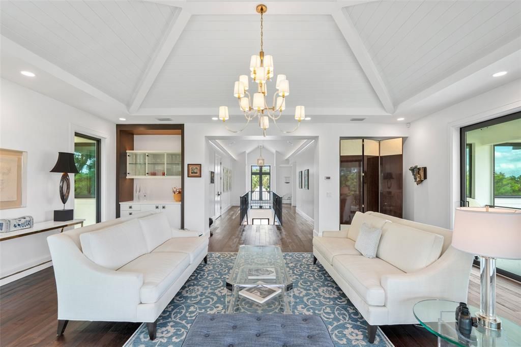 En Venta: $7,495,000 (4 camas, 4 baños, 5771 Pies cuadrados)