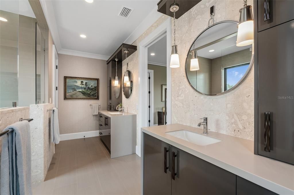 En Venta: $7,495,000 (4 camas, 4 baños, 5771 Pies cuadrados)