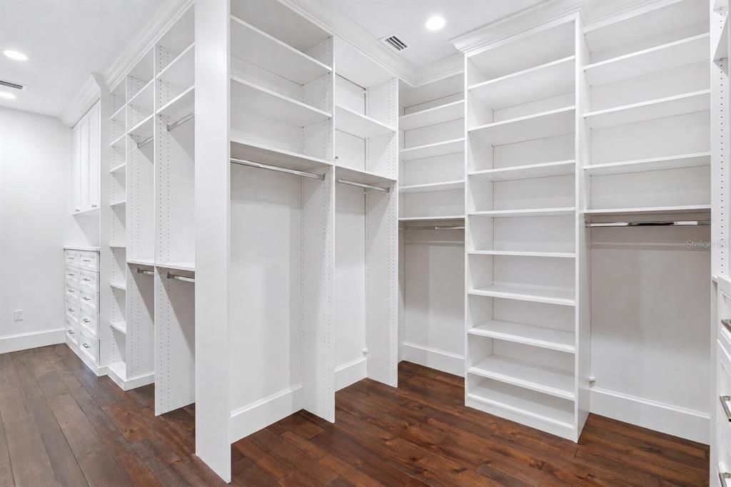 En Venta: $7,495,000 (4 camas, 4 baños, 5771 Pies cuadrados)