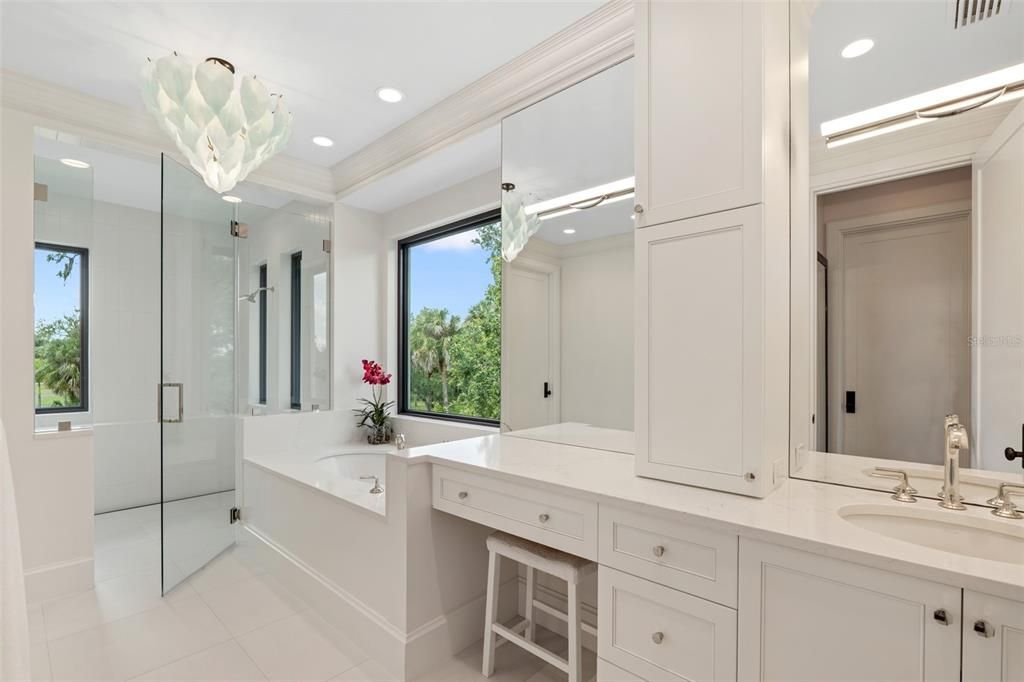 En Venta: $7,495,000 (4 camas, 4 baños, 5771 Pies cuadrados)