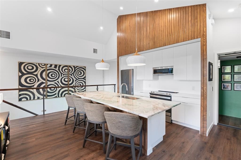 En Venta: $7,495,000 (4 camas, 4 baños, 5771 Pies cuadrados)