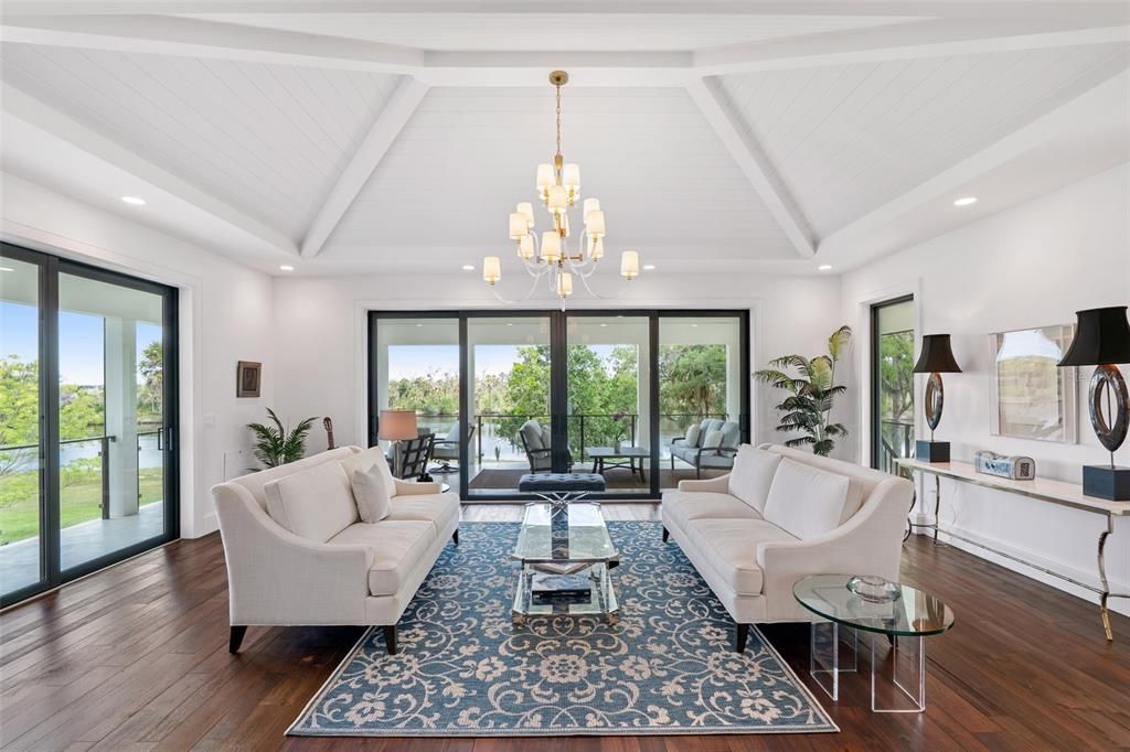 En Venta: $7,495,000 (4 camas, 4 baños, 5771 Pies cuadrados)