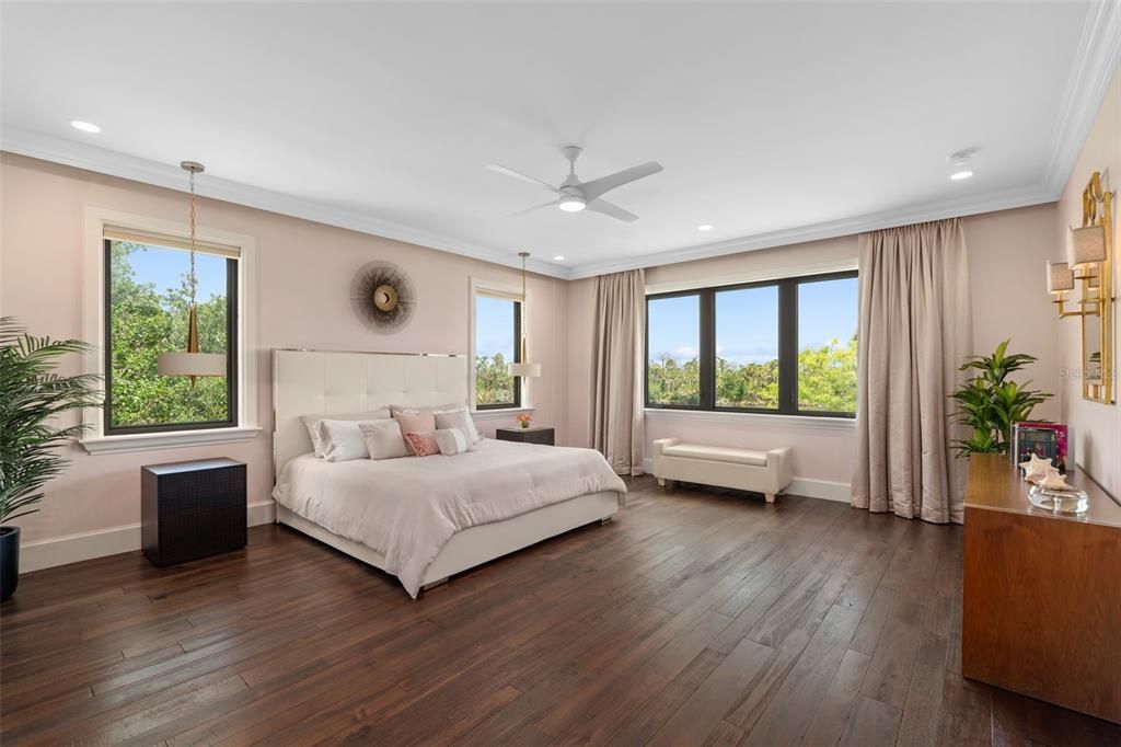 En Venta: $7,495,000 (4 camas, 4 baños, 5771 Pies cuadrados)