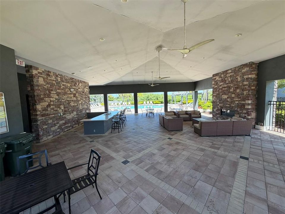 En Renta: $2,950 (3 camas, 2 baños, 1819 Pies cuadrados)