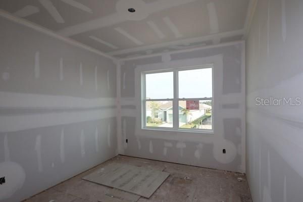 Activo con contrato: $579,990 (4 camas, 3 baños, 2719 Pies cuadrados)