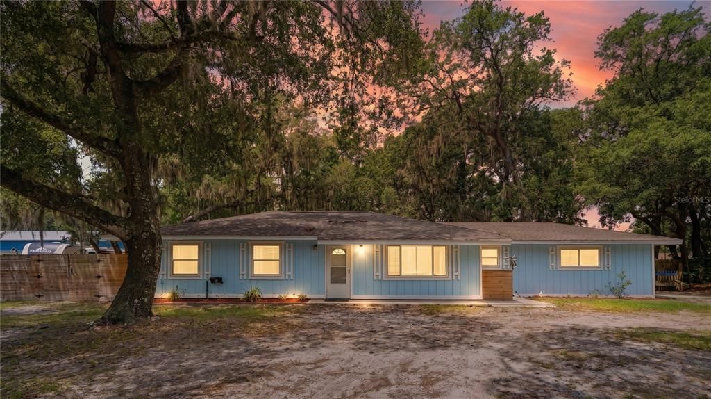 En Venta: $349,000 (3 camas, 2 baños, 1428 Pies cuadrados)