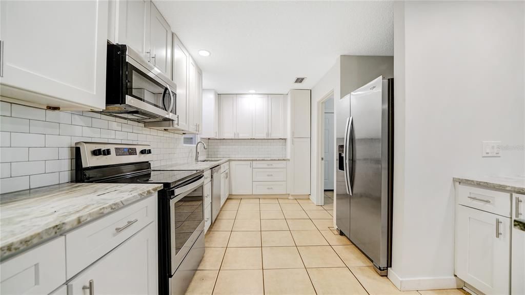 En Venta: $349,000 (3 camas, 2 baños, 1428 Pies cuadrados)