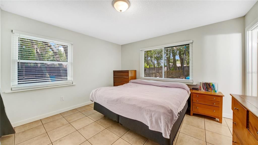 En Venta: $349,000 (3 camas, 2 baños, 1428 Pies cuadrados)