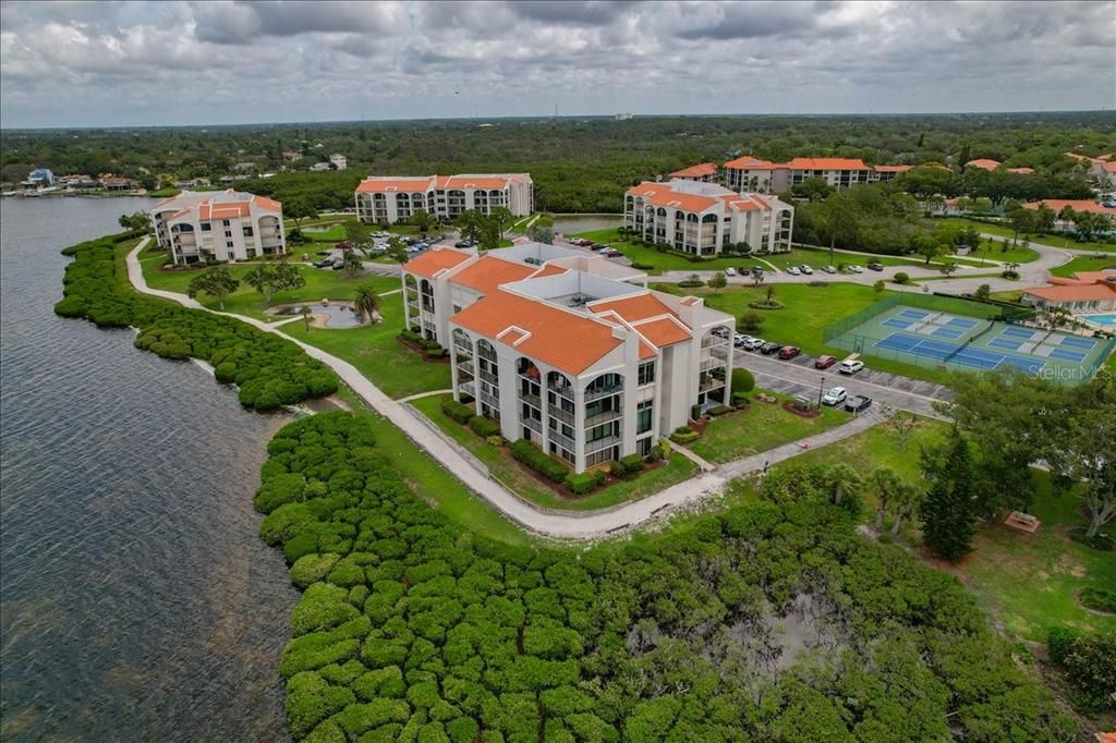 На продажу: $199,900 (1 спален, 2 ванн, 1000 Квадратных фут)