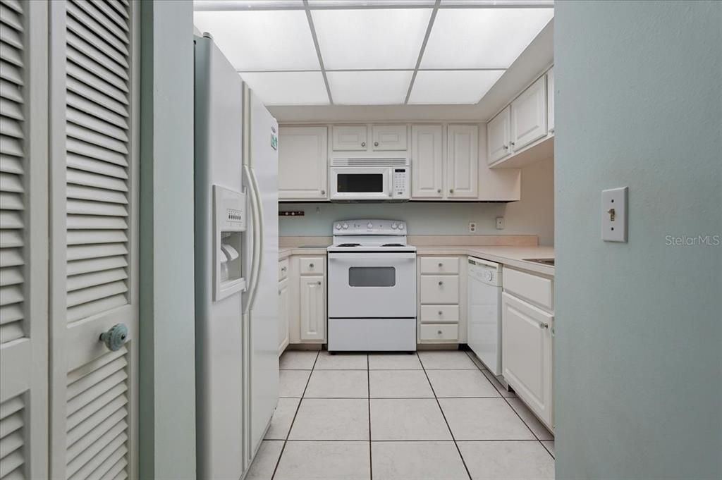 На продажу: $199,900 (1 спален, 2 ванн, 1000 Квадратных фут)