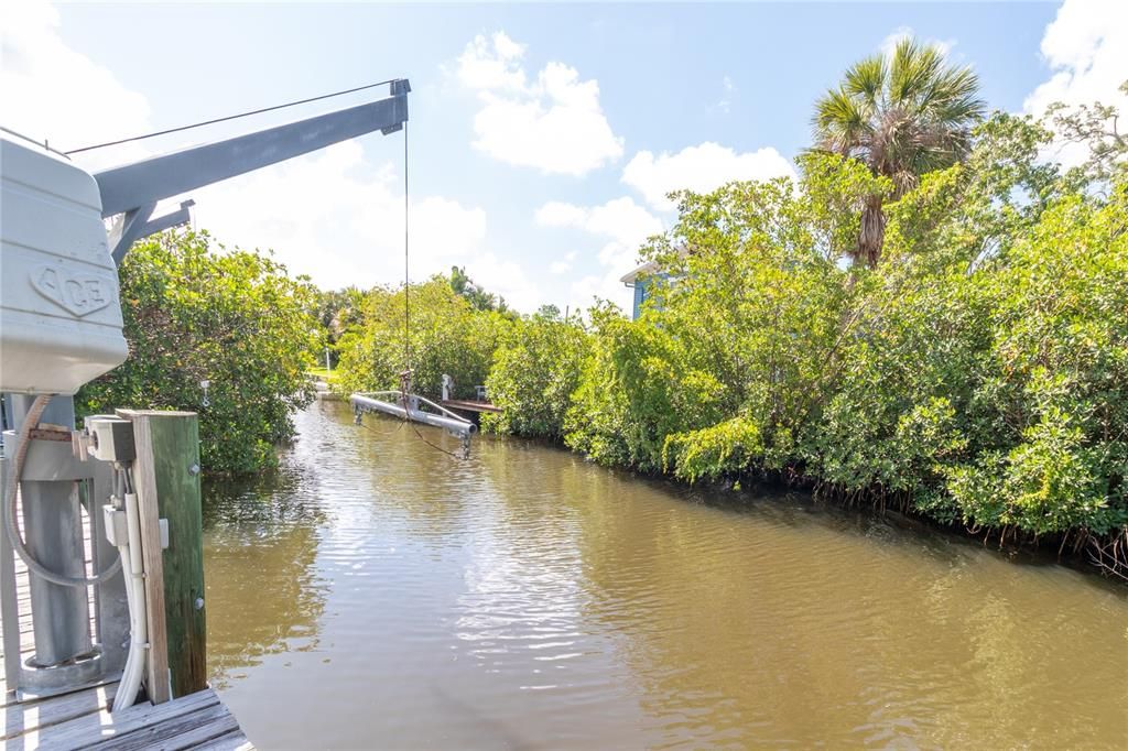 For Sale: $509,900 (2 beds, 2 baths, 1044 Square Feet)