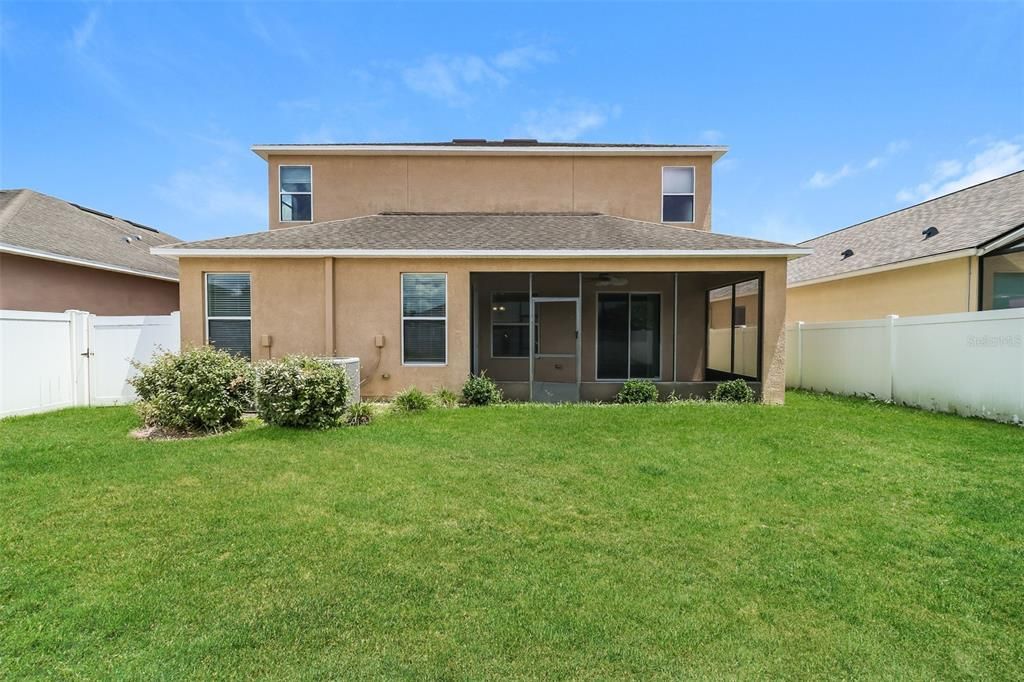 En Venta: $439,900 (4 camas, 3 baños, 2955 Pies cuadrados)