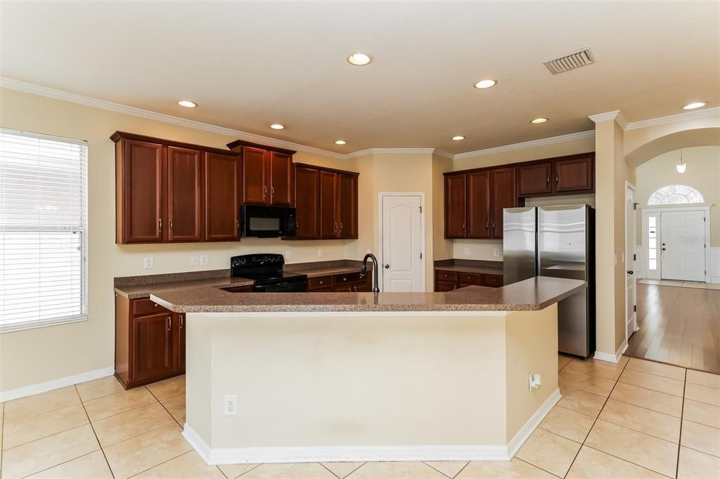 En Venta: $439,900 (4 camas, 3 baños, 2955 Pies cuadrados)