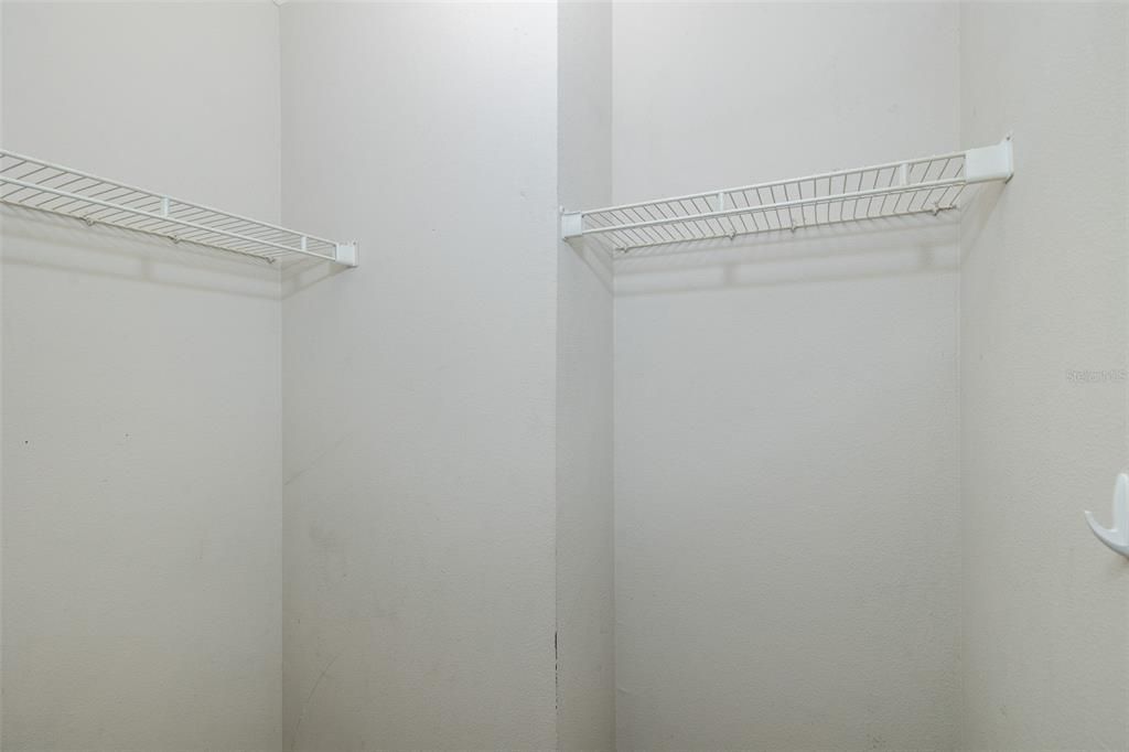 En Venta: $184,900 (2 camas, 2 baños, 1025 Pies cuadrados)