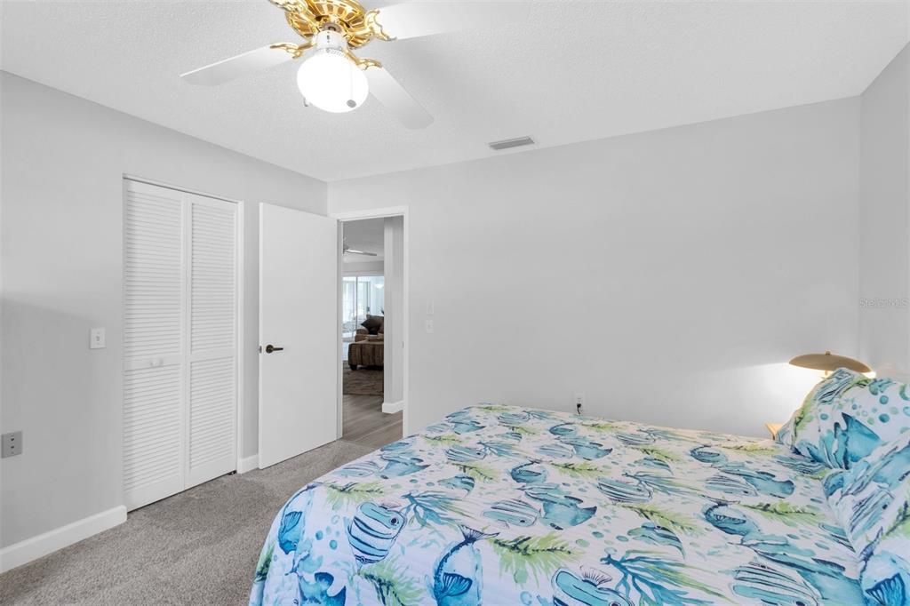 Active With Contract: $244,900 (2 beds, 2 baths, 1584 Square Feet)