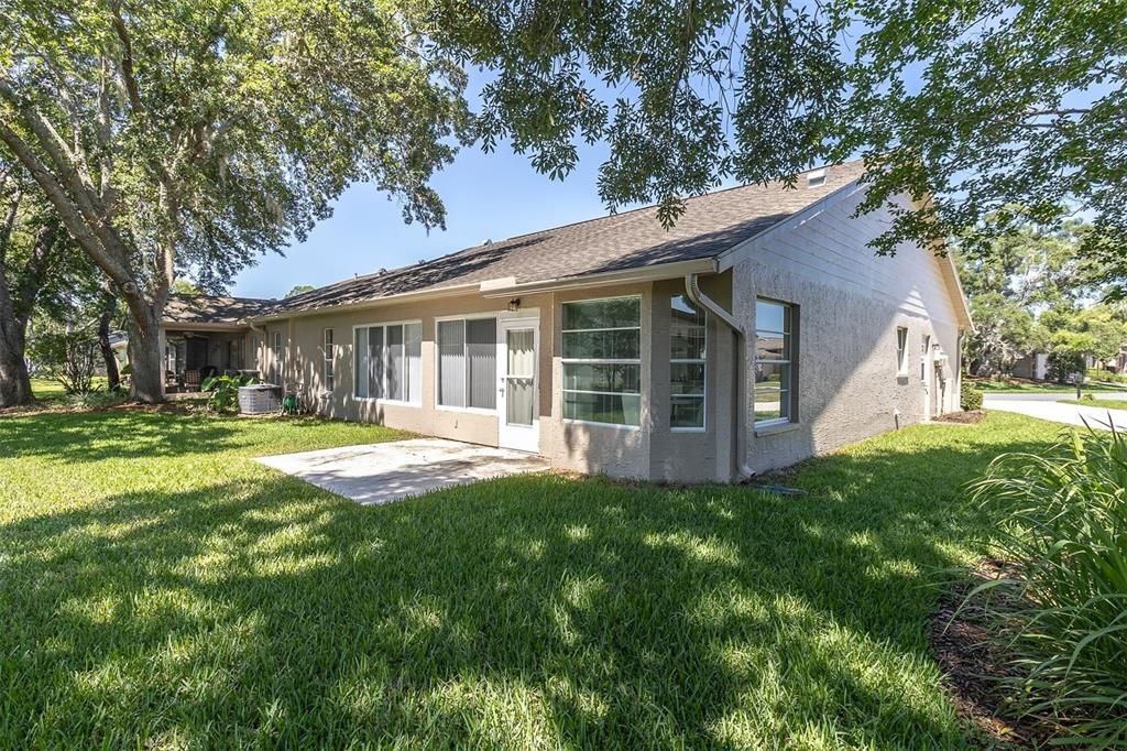 Active With Contract: $244,900 (2 beds, 2 baths, 1584 Square Feet)