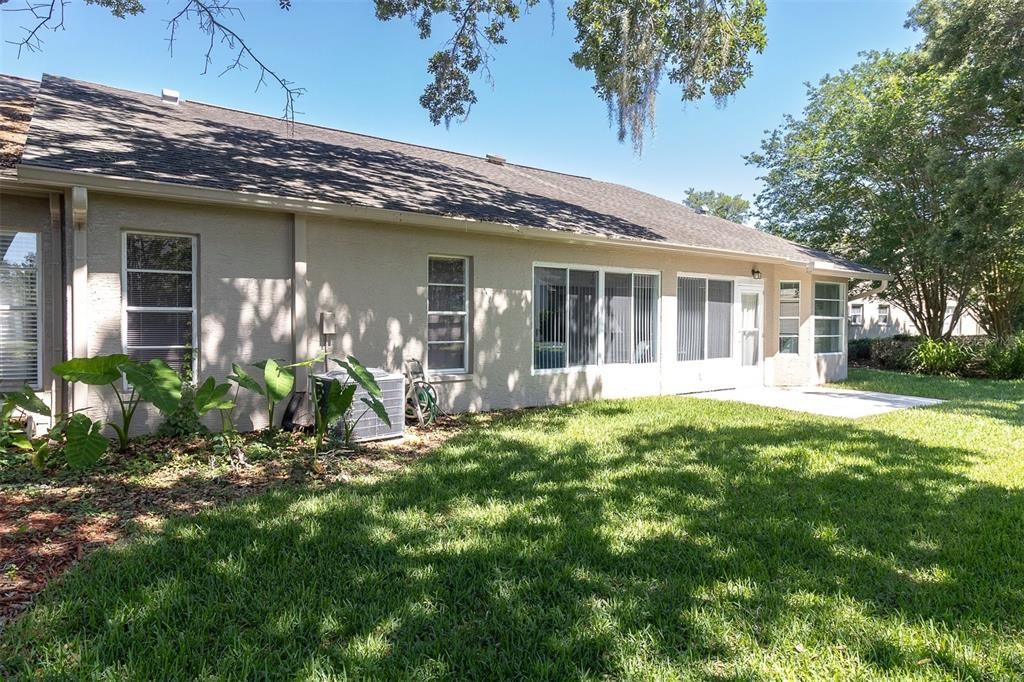 Active With Contract: $244,900 (2 beds, 2 baths, 1584 Square Feet)