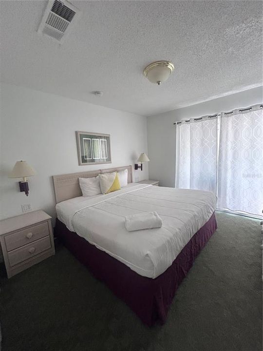 For Sale: $235,000 (3 beds, 2 baths, 1291 Square Feet)