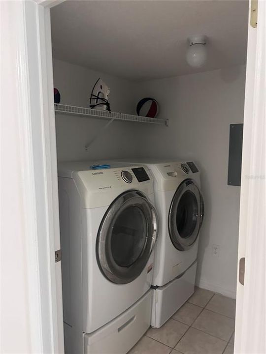 For Sale: $235,000 (3 beds, 2 baths, 1291 Square Feet)