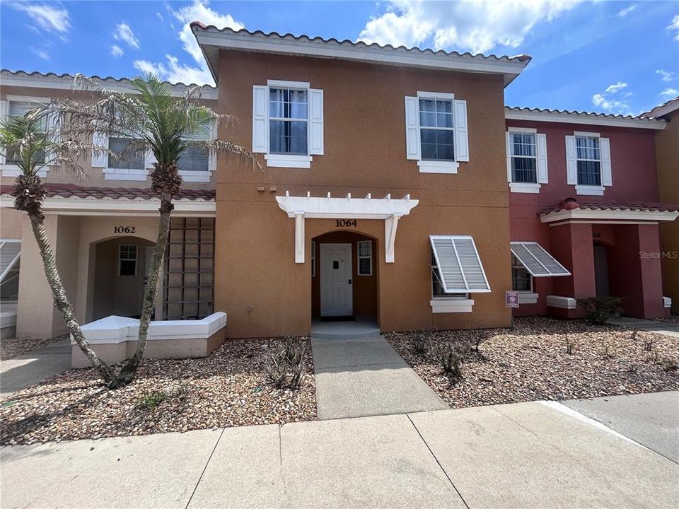 For Sale: $235,000 (3 beds, 2 baths, 1291 Square Feet)