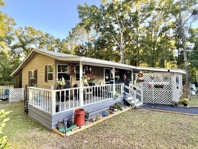 For Sale: $189,000 (2 beds, 2 baths, 1038 Square Feet)