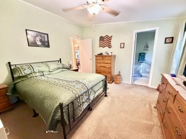 For Sale: $189,000 (2 beds, 2 baths, 1038 Square Feet)