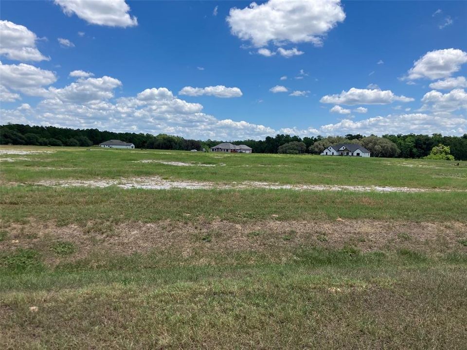 待售: $189,900 (1.02 acres)