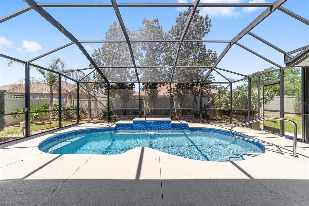 Active With Contract: $450,000 (4 beds, 2 baths, 2517 Square Feet)