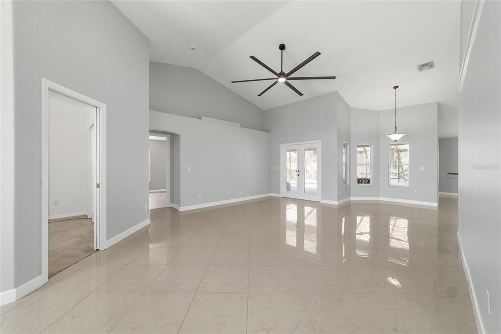 Active With Contract: $450,000 (4 beds, 2 baths, 2517 Square Feet)