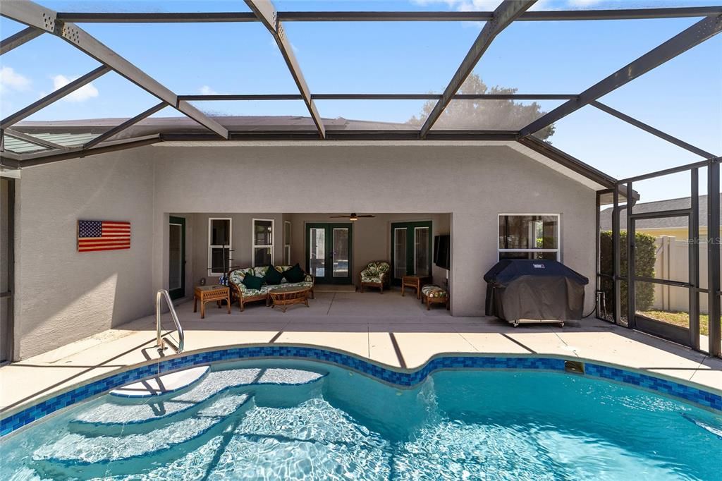 Active With Contract: $450,000 (4 beds, 2 baths, 2517 Square Feet)