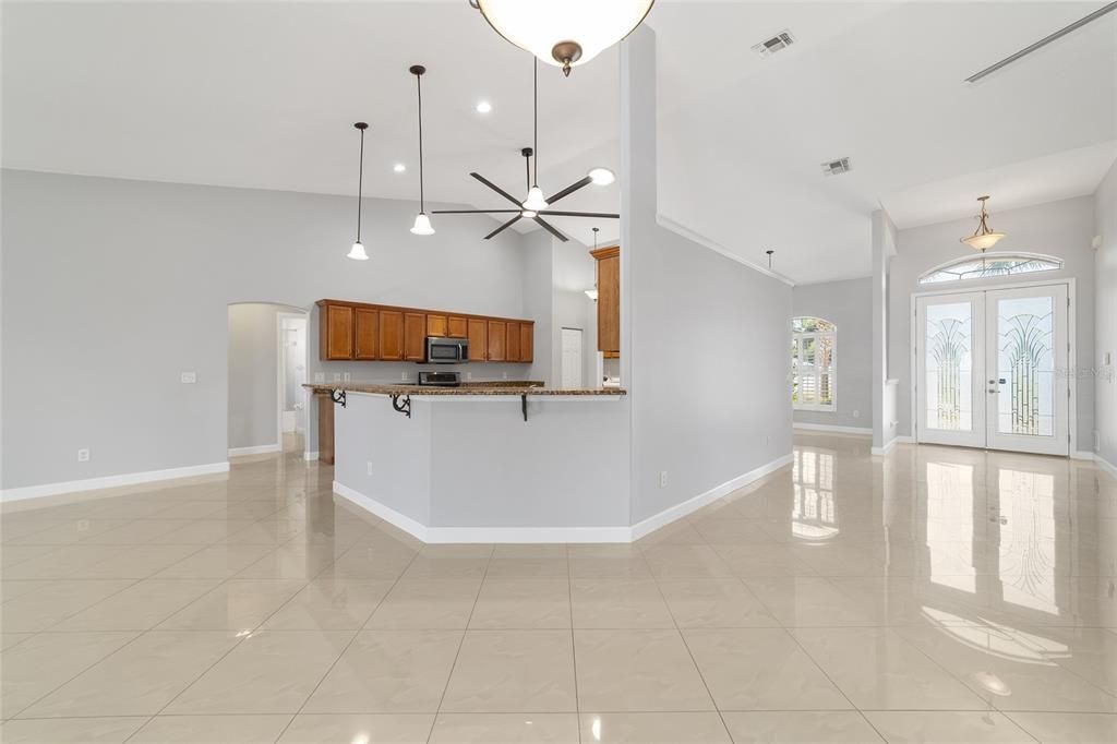 Active With Contract: $450,000 (4 beds, 2 baths, 2517 Square Feet)