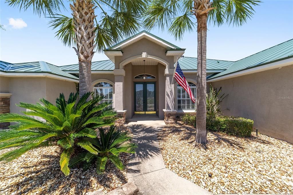 Active With Contract: $450,000 (4 beds, 2 baths, 2517 Square Feet)