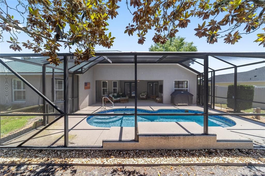 Active With Contract: $450,000 (4 beds, 2 baths, 2517 Square Feet)