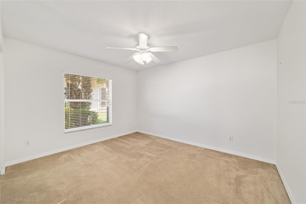 Active With Contract: $450,000 (4 beds, 2 baths, 2517 Square Feet)