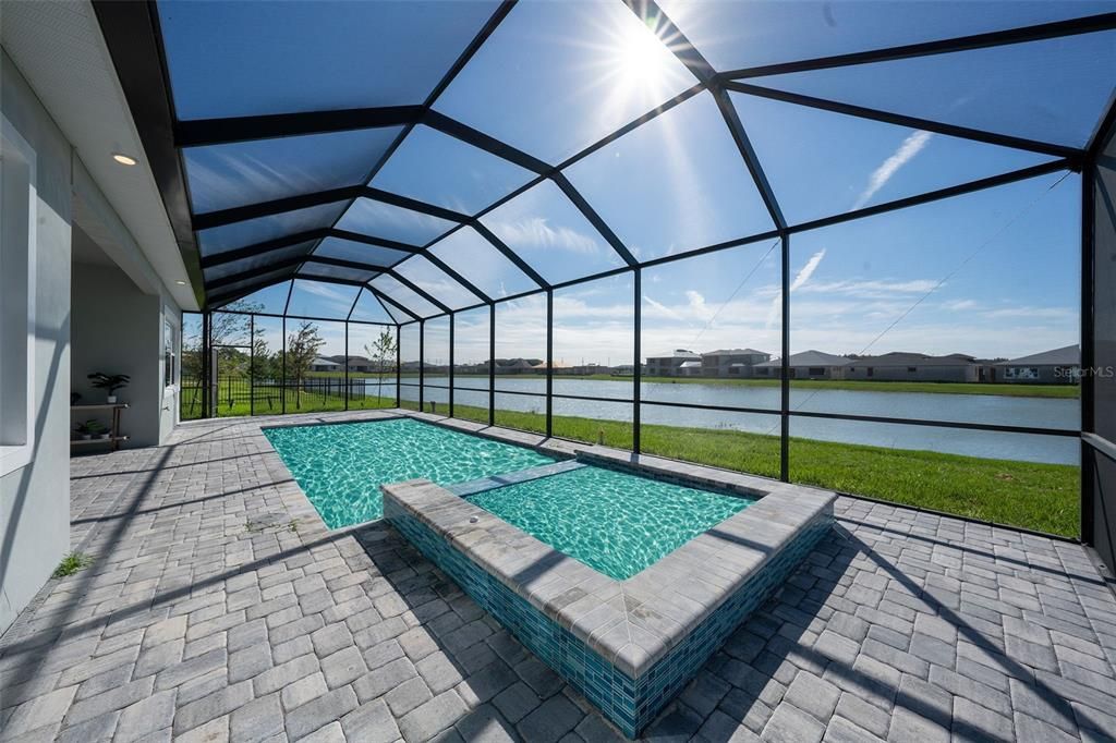 En Venta: $689,000 (3 camas, 2 baños, 2735 Pies cuadrados)