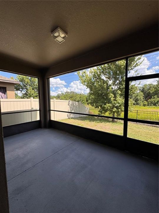 For Sale: $429,000 (4 beds, 3 baths, 2032 Square Feet)