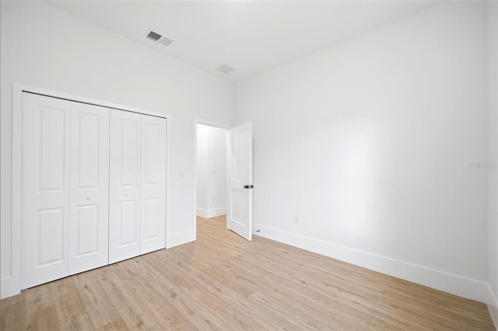 For Sale: $399,000 (4 beds, 2 baths, 1799 Square Feet)