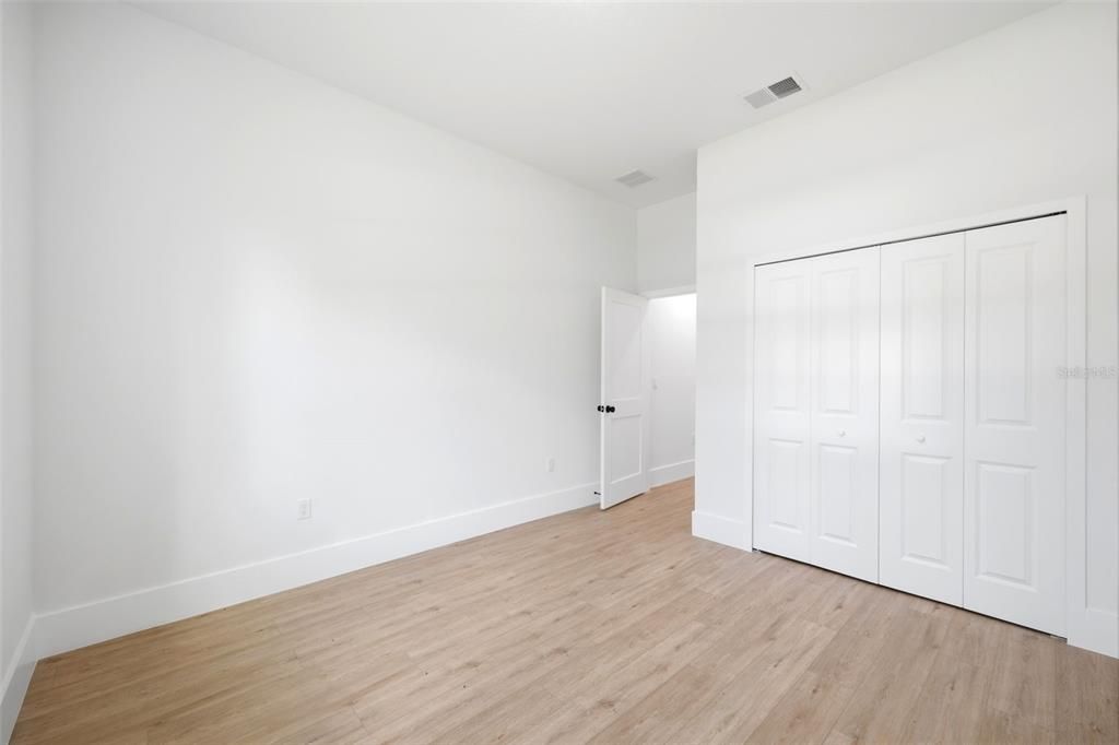 For Sale: $399,000 (4 beds, 2 baths, 1799 Square Feet)