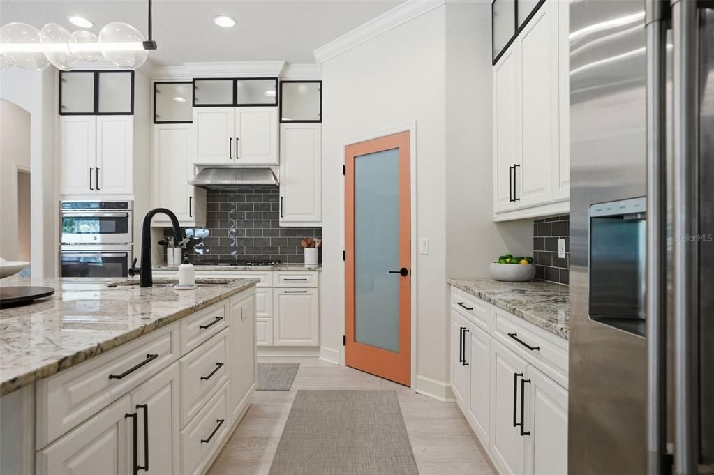 Active With Contract: $1,550,000 (3 beds, 3 baths, 2905 Square Feet)