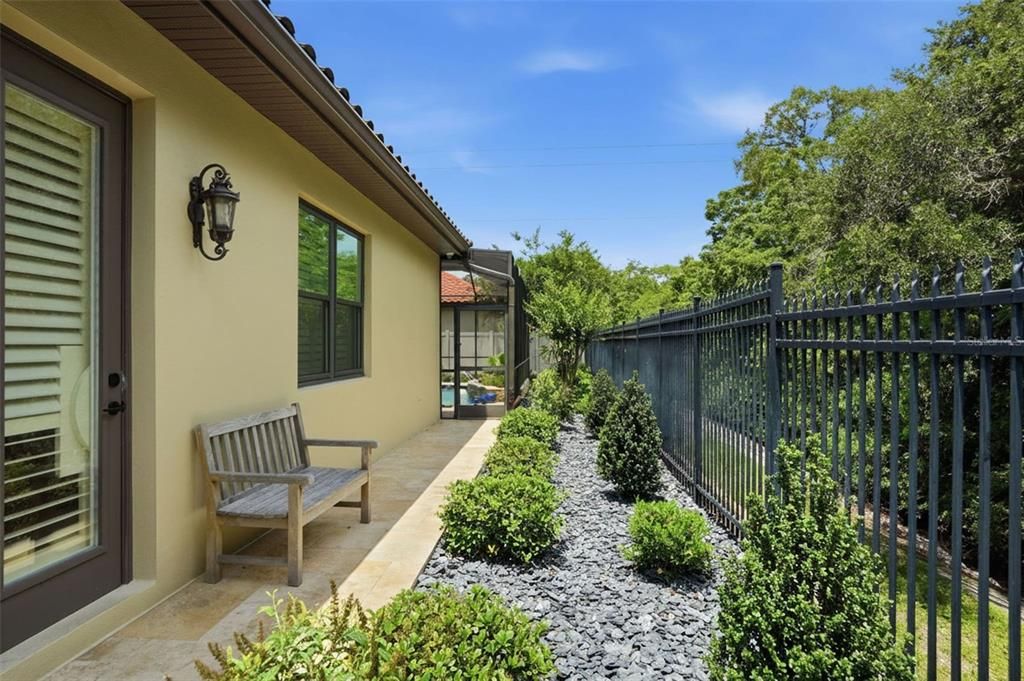 Active With Contract: $1,550,000 (3 beds, 3 baths, 2905 Square Feet)