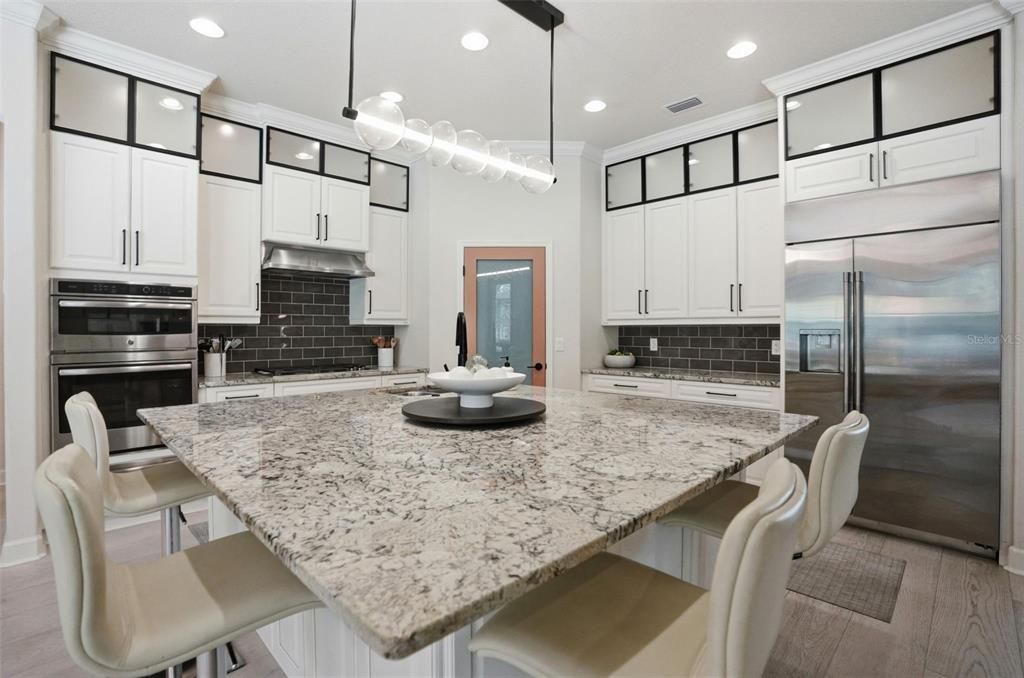 Active With Contract: $1,550,000 (3 beds, 3 baths, 2905 Square Feet)