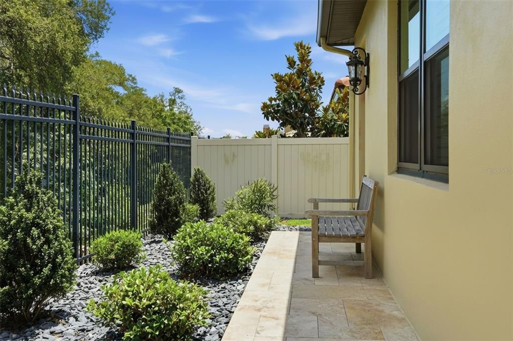 Active With Contract: $1,550,000 (3 beds, 3 baths, 2905 Square Feet)